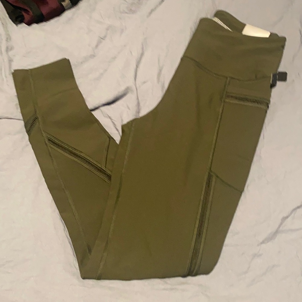 Olive green leggings! NWT